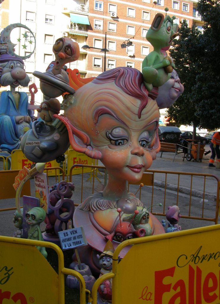 Totfalles: Av. Pérez Galdós-Calixto III